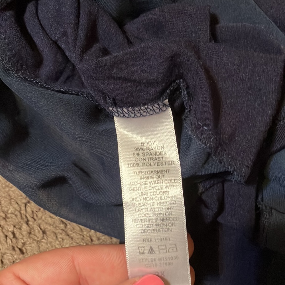 Women’s B.L.E.U. Blouse size 2x. - Picture 6 of 6